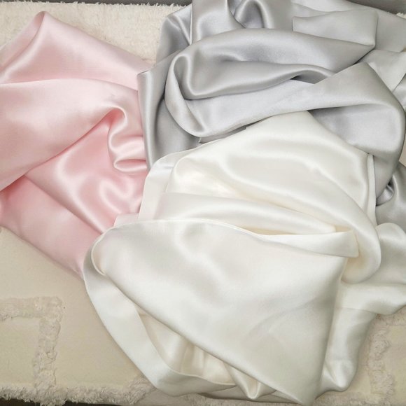 NEW The Golden Arch 100% Silk 22 Momme Pillowcase Ivory, Size F - Picture 3 of 15